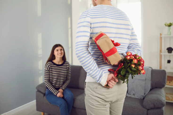 Thoughtful Gift Ideas for Someone You’re Dating Casually