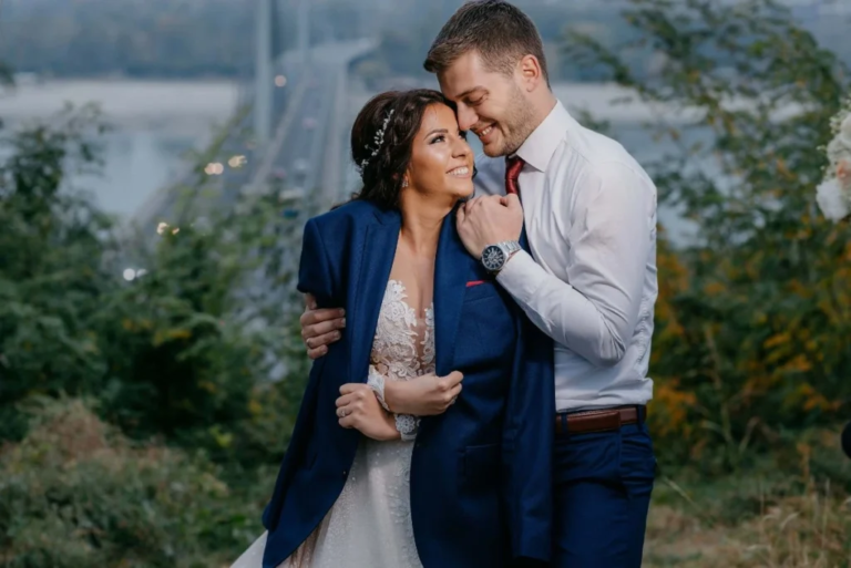 Should I Marry A Rich Guy? – Expert Advice