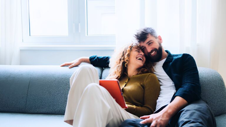 13 Simple Ways to Be More Attractive to Your Husband and Strengthen Your Marriage