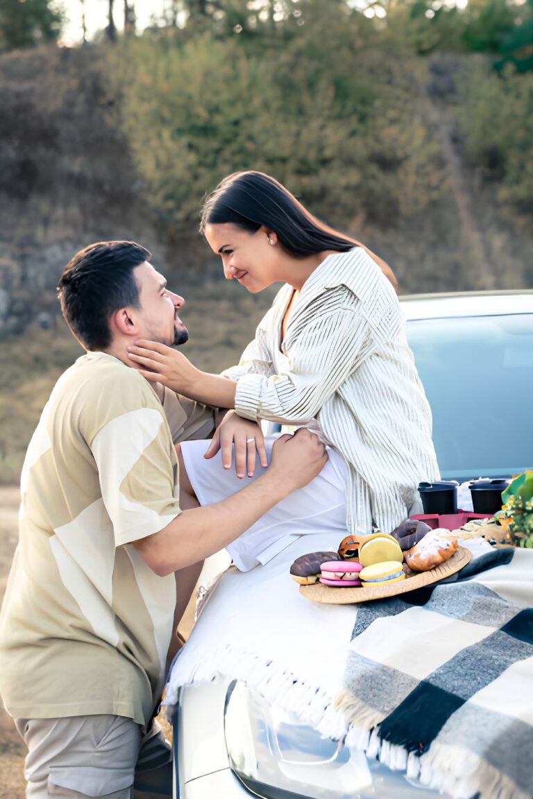 20 Romantic Ways to Make Your Husband Feel Loved and Happy