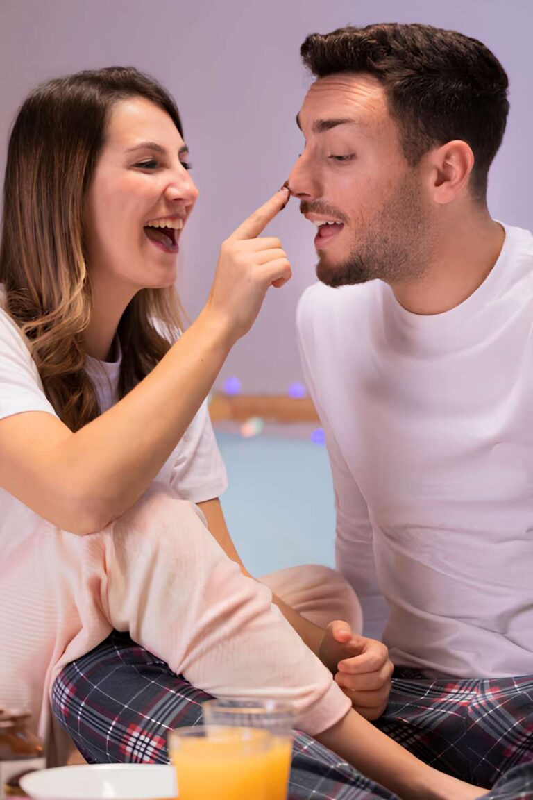 12 Ways To Tell Your Boyfriend You Miss Him Sexually