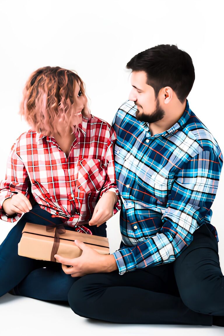 11 Clear Signs He Sees You as Girlfriend Material