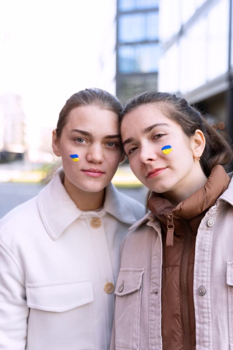 Am I Bisexual? 10 Sure Signs to Know